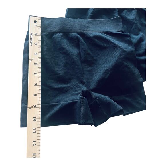 NEW (3) Pair Bestena Seamless Smooth Women's BOYSHORTS SM Black Shapewear SHORTS - Picture 9 of 12
